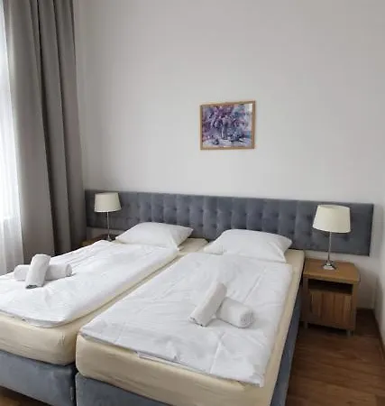 בית אירוח Meduza *